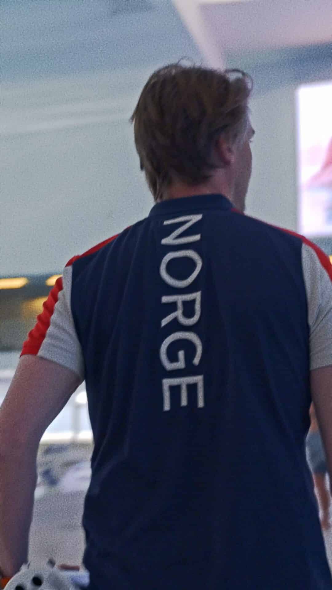 Showing the jersey on an athlete from the norwegian olympic team